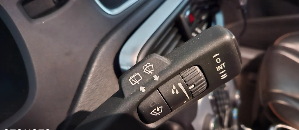 Volvo V40 cena 72500 przebieg: 62300, rok produkcji 2016 z Kraków małe 137